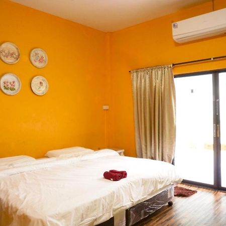 Chongrak Guesthouse Chiang Mai Zewnętrze zdjęcie