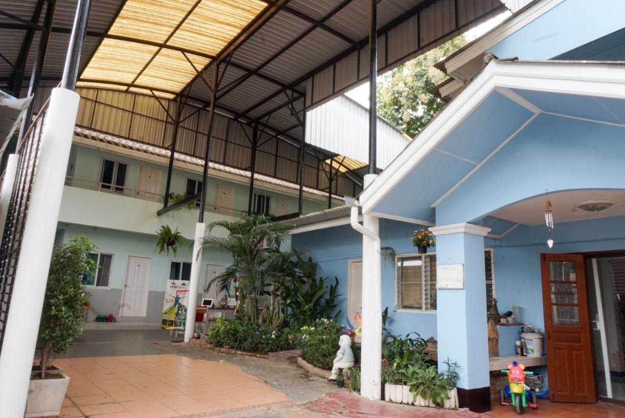 Chongrak Guesthouse Chiang Mai Zewnętrze zdjęcie